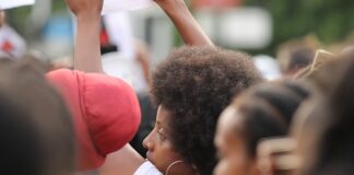 Co to znaczy wychowywać dzieci?