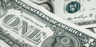 Kto decyduje o pieniądzu w Polsce?