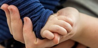 Jak połączyć dwie pracę?