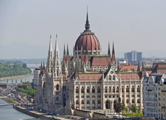 Kto ma moc ustawodawcza?